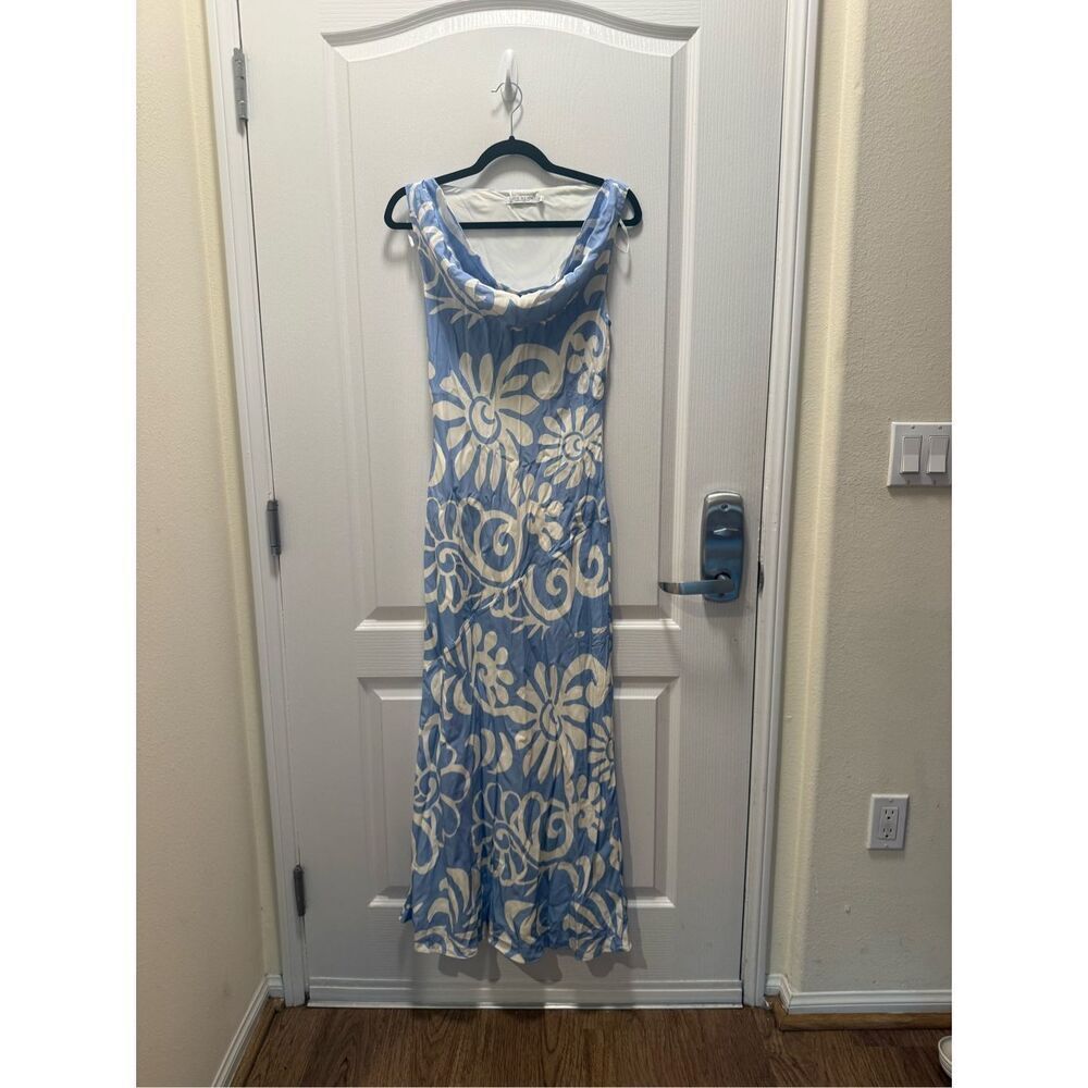 MØN RENN Eden Maxi Dress In Blue  Floral Summer Vacation Dress  size S NWT - Picture 5 of 9